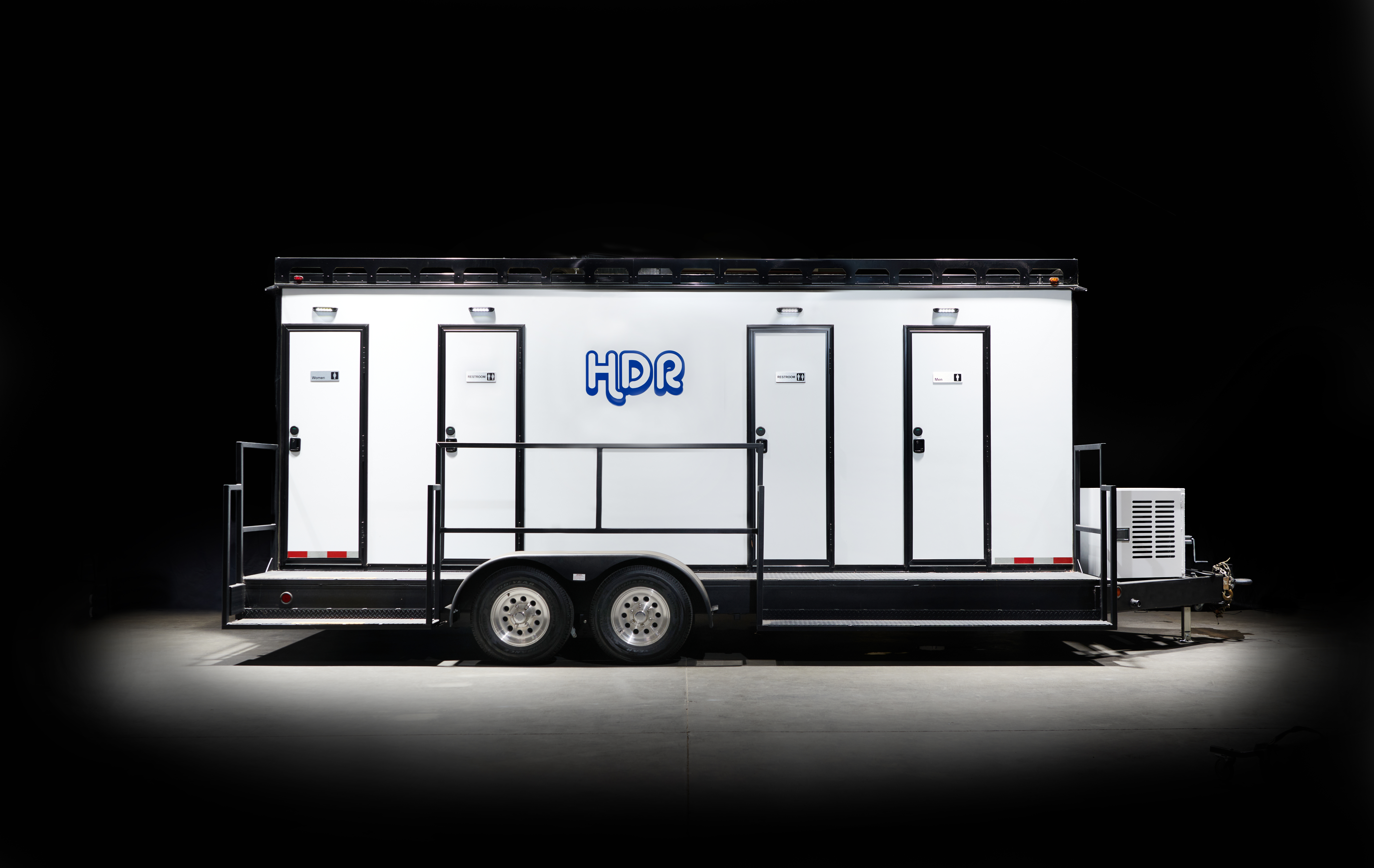 HDR luxury restroom trailer